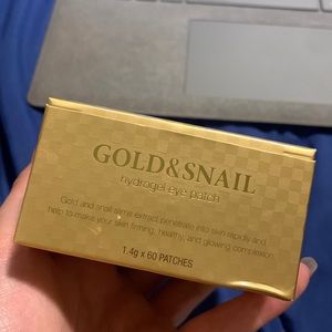 Gold and Snail Hydrogel Eye Patch